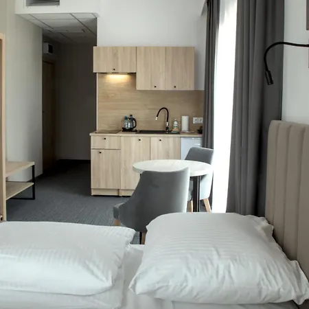 Hotel I Apartamenty Gorzelanny Dzwirzyno Room photo